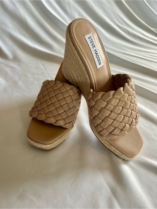 Steve Madden Shoes - Steve Madden Udele Wedge Sandal- Size 6.5